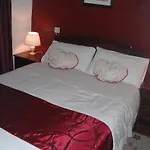 House 3* Castlemaine