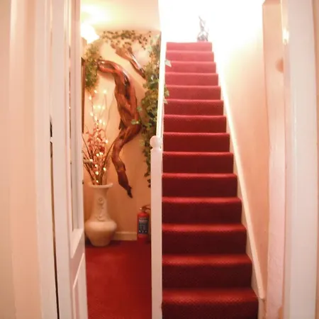 House Bed & Breakfast