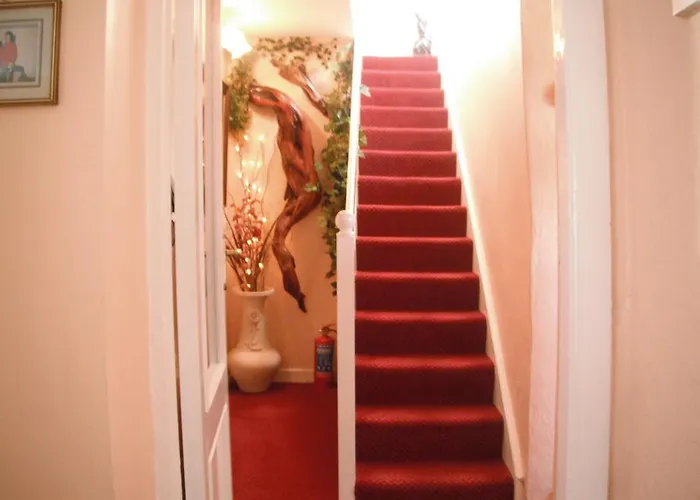 House Bed & Breakfast