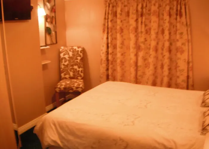 Bed & Breakfast House