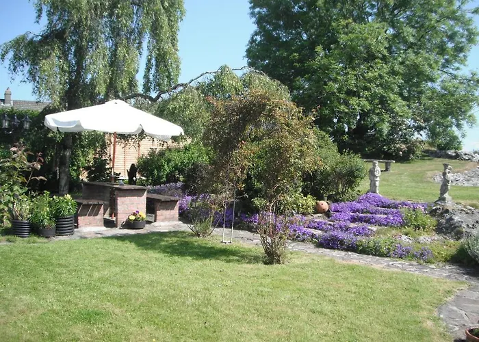 House Bed & Breakfast 3*